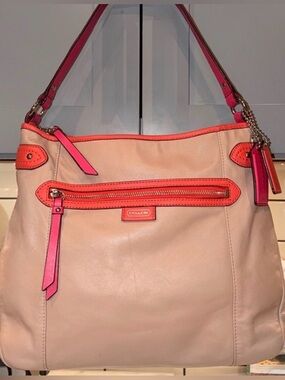 EUC Coach Daisy Spectator Hobo Bag